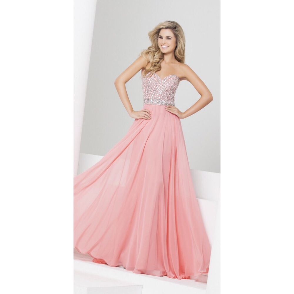 Elegant Beaded Strapless Chiffon Dress